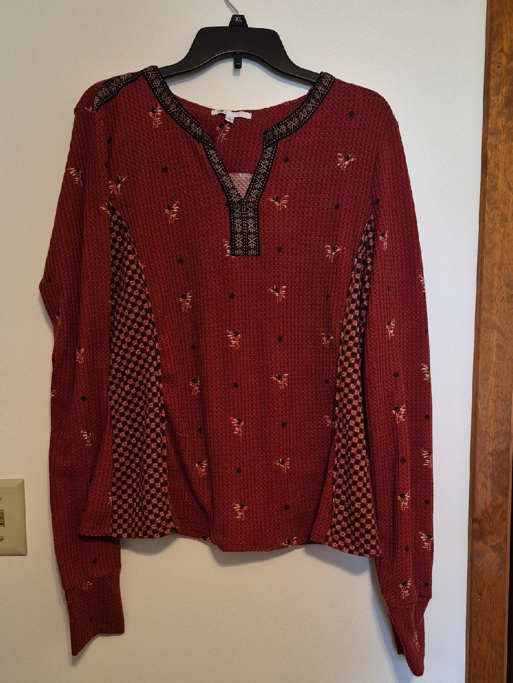 DR2 Anthropology Brick Red Patterned V-Neck Pullover Sweater SZ XL